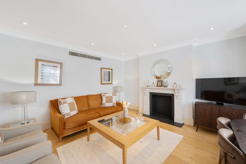 The South Kensington Terrace 3BR with AC Apartment in City of Westminster