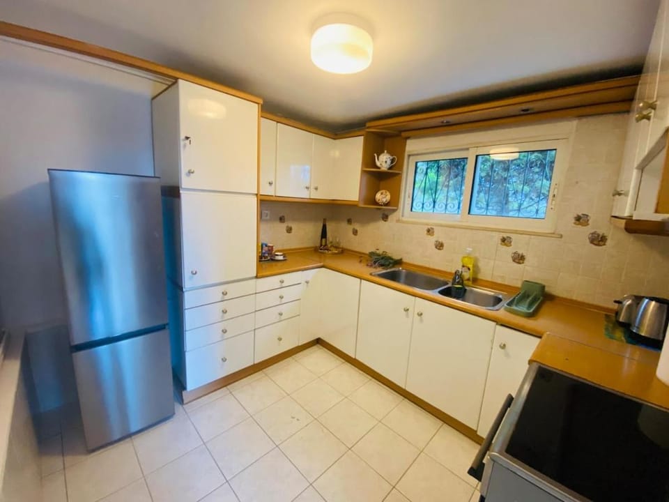 Garden Retreat Cozy Home 15 min Airport Apartment in East Attica Regional Unit, Greece