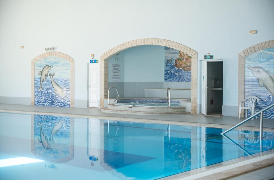 Hot Tub, Swimming pool, Swimming pool