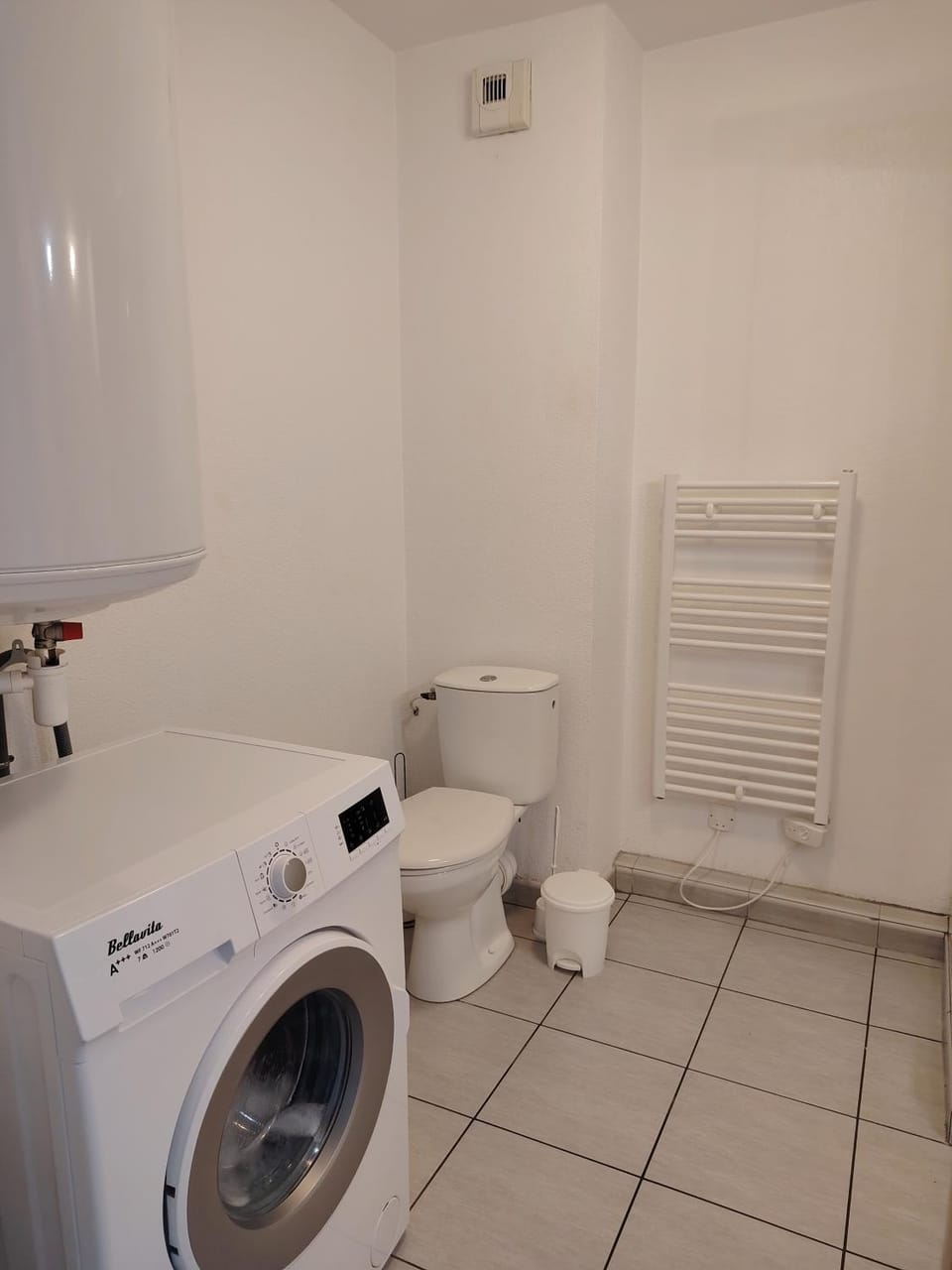 Toilet, Bathroom, washing machine