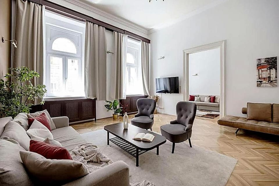 Living room, Photo of the whole room, Seating area