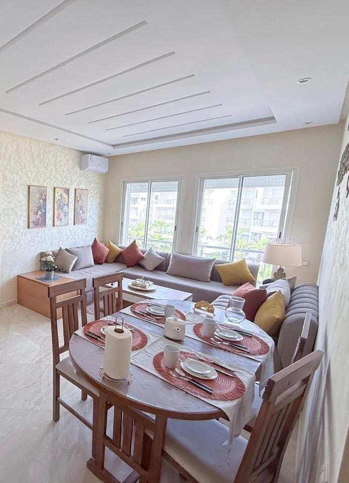 Beautiful apartment with pool, 5 minutes from Bouznika beach Apartment in Bouznika