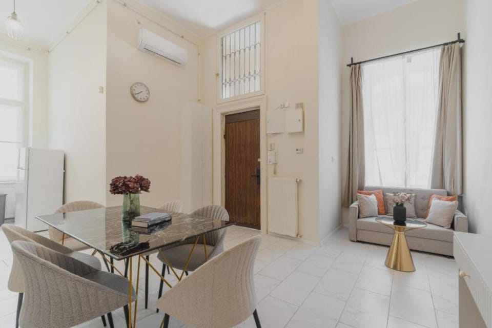 Living room, Seating area, Dining area, air conditioner