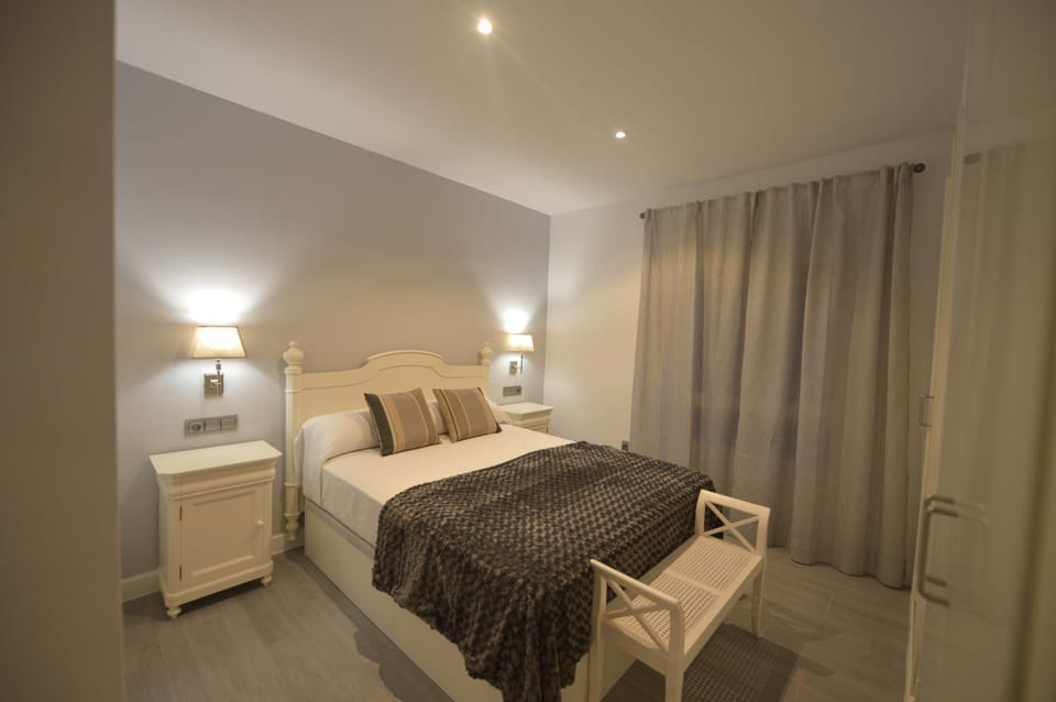 Decorative detail, Bedroom