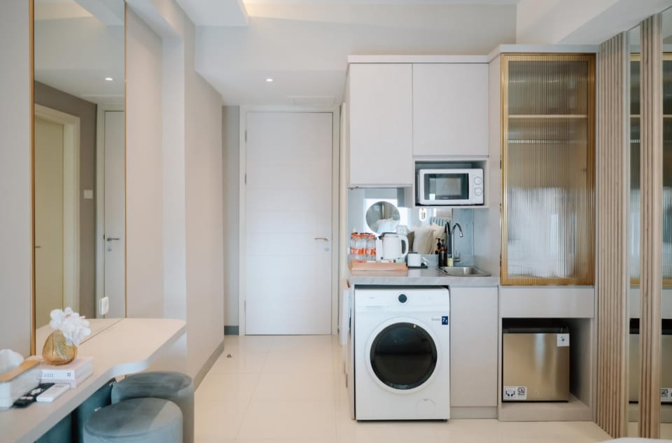 Era at Benson Pakuwon Mall by Yoonah property Apartment in Surabaya