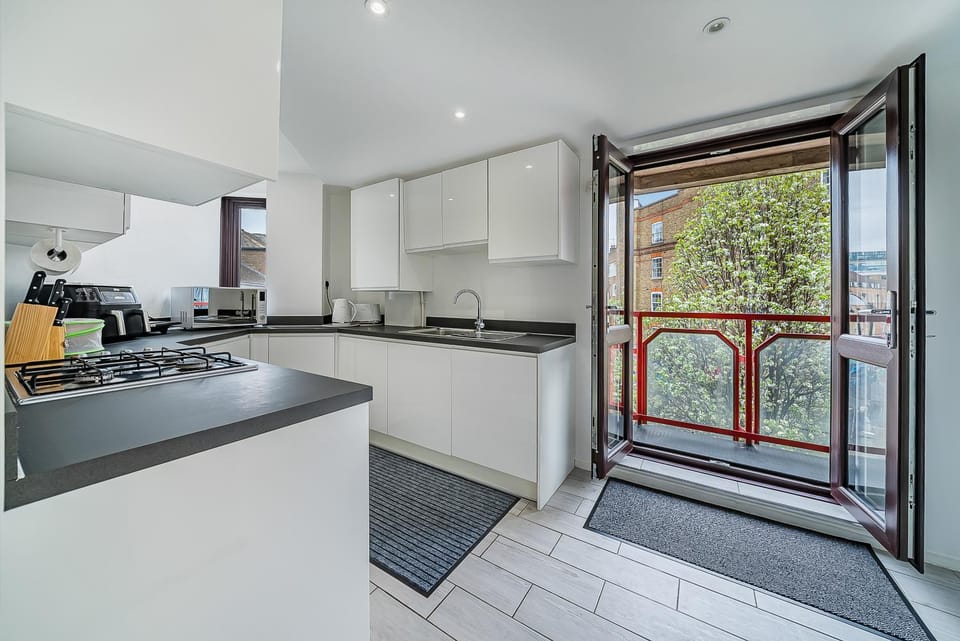 Stylish 2BR Flat by Liverpool Street Station Apartment in London