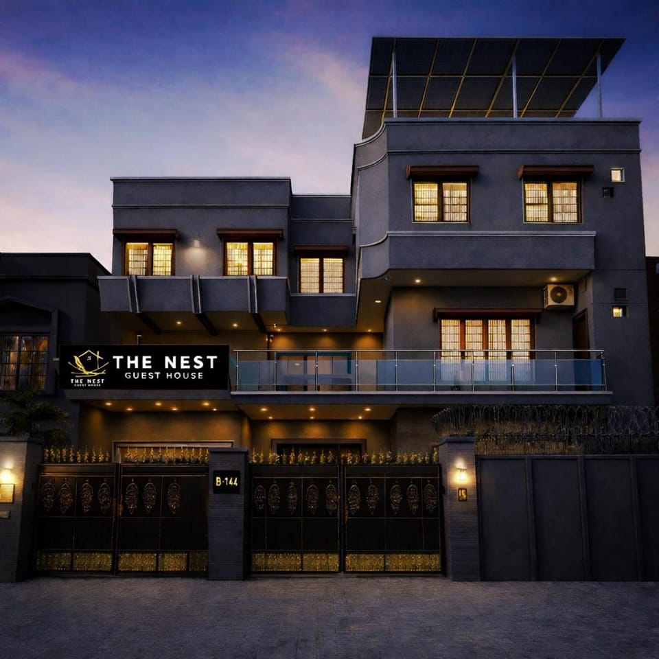 The Urban Nest Guest House Bed and Breakfast in Karachi