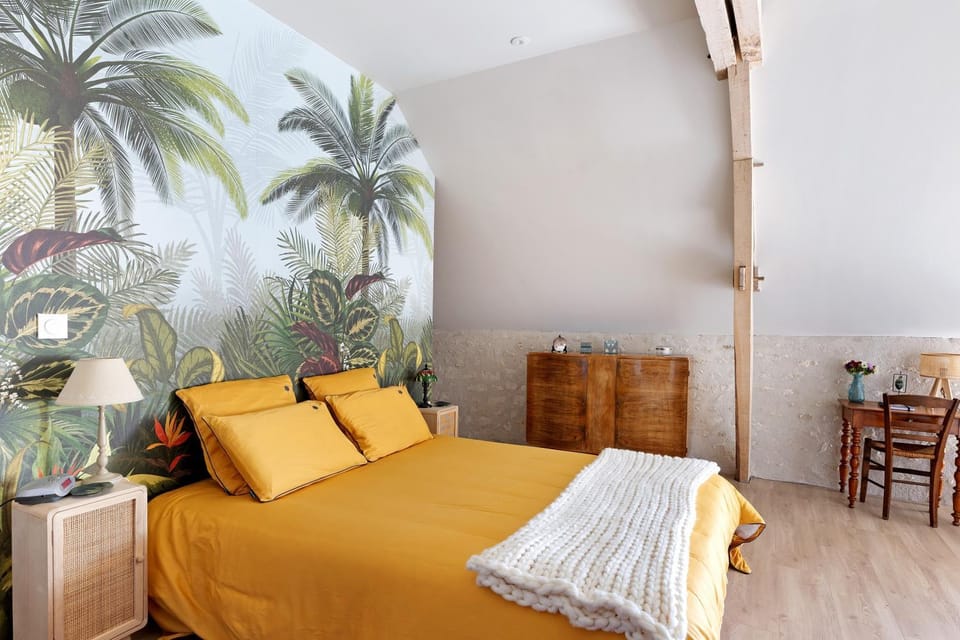 Living room, Bedroom