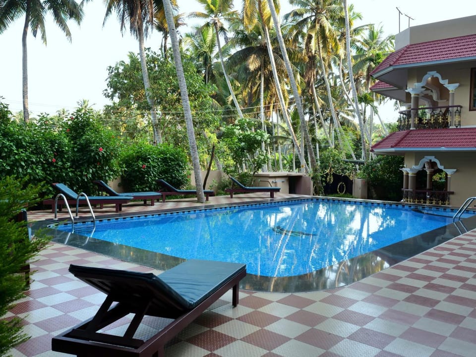 Swimming pool, Swimming pool