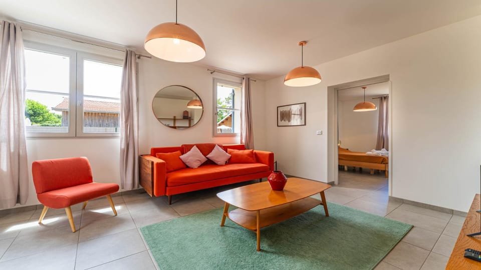 Living room, Seating area, Dining area