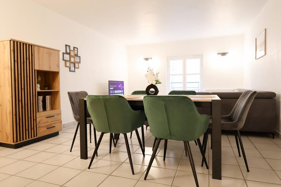 Le Saint Regis - Hyper centre. Apartment in Auvergne-Rhône-Alpes