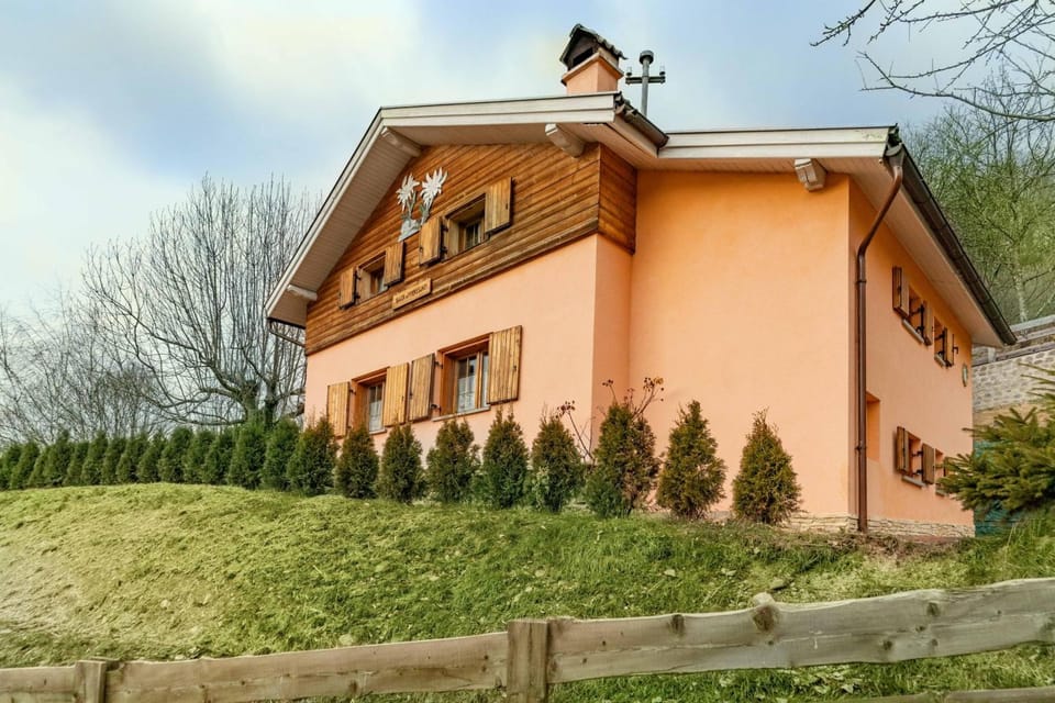 Chalet & SPA Privata - Baita al Frassino, Ospitar House in Trentino-South Tyrol