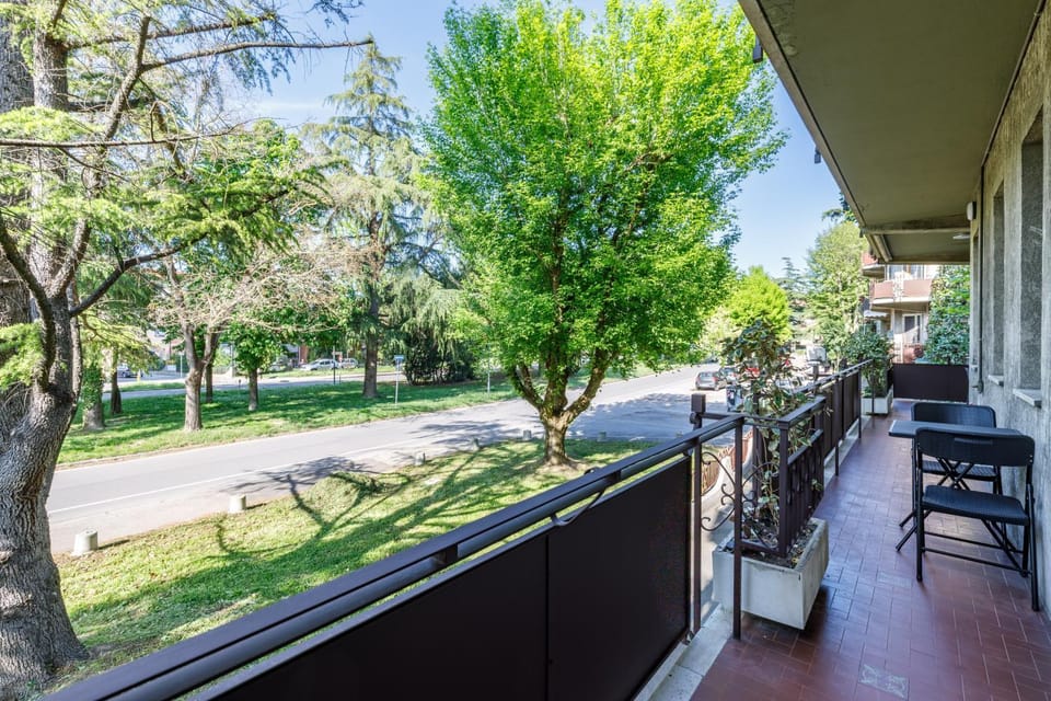 Patio, Spring, Day, Garden, View (from property/room), Balcony/Terrace, Living room, Seating area, Dining area, Garden view