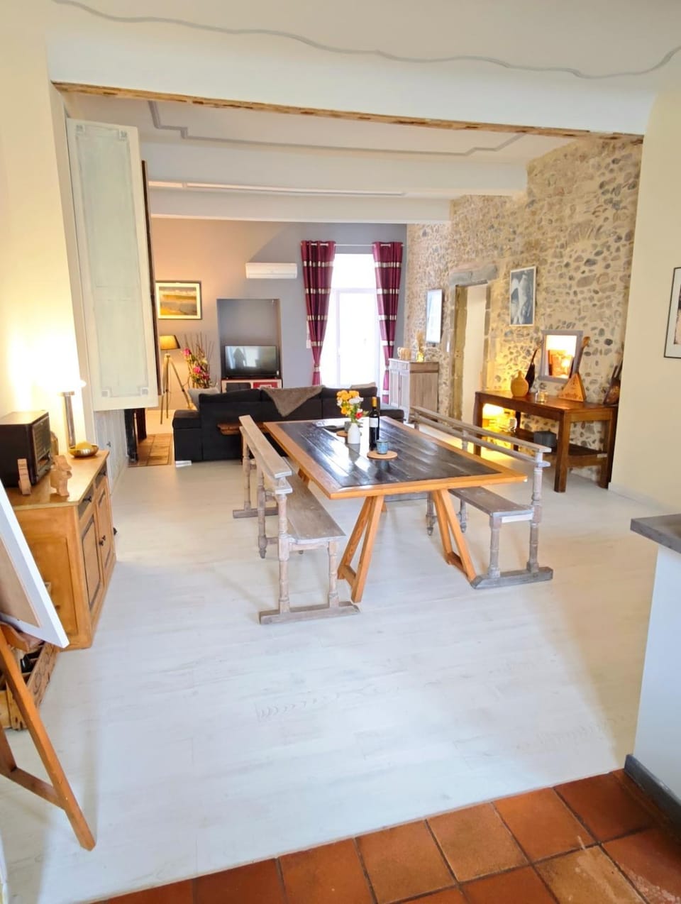 Living room, Dining area