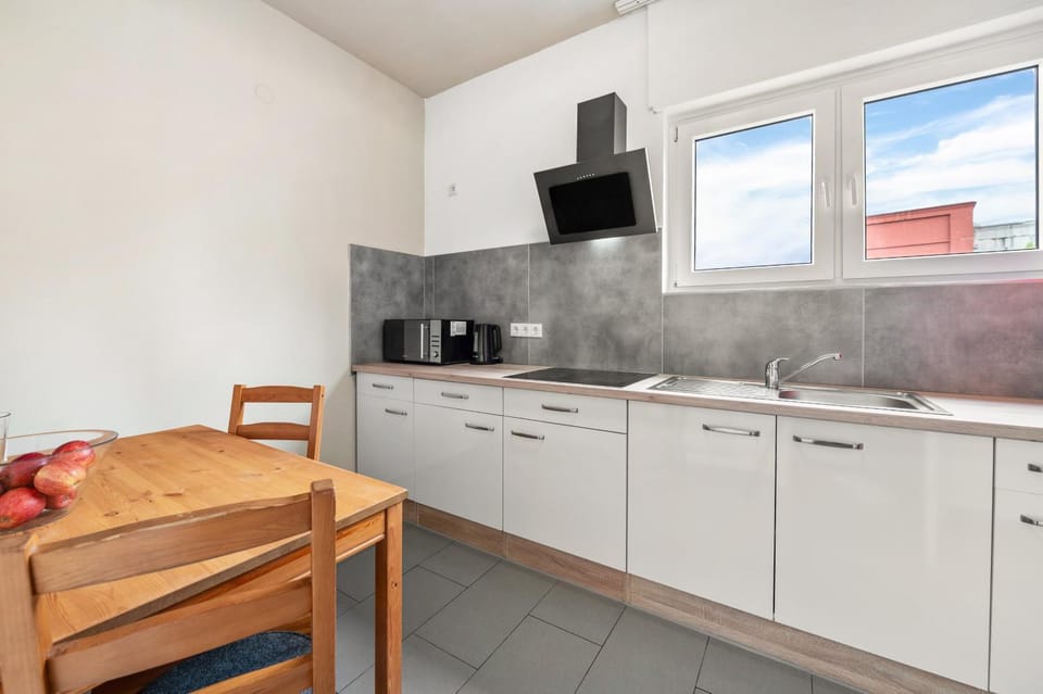 Citynah für Monteure 4 Pers parken Apartment in Saarbrücken