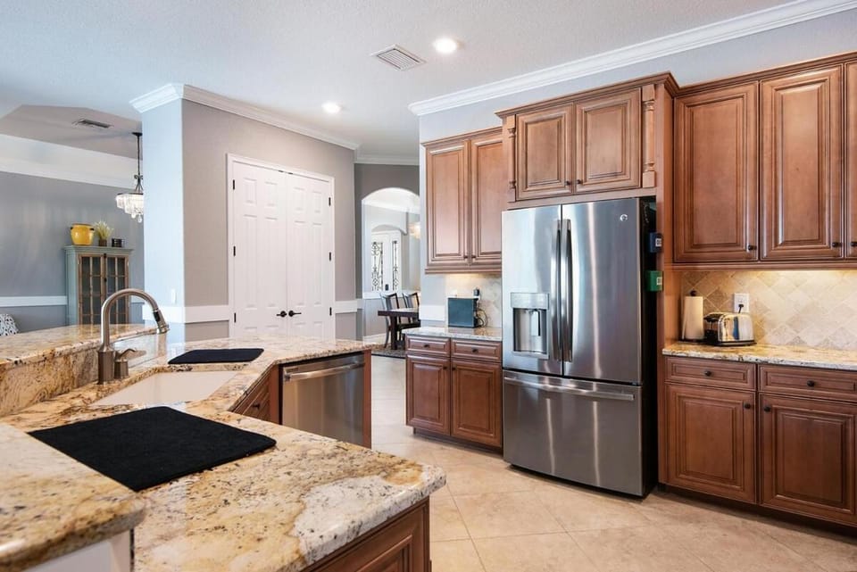 Kitchen or kitchenette, oven, stove