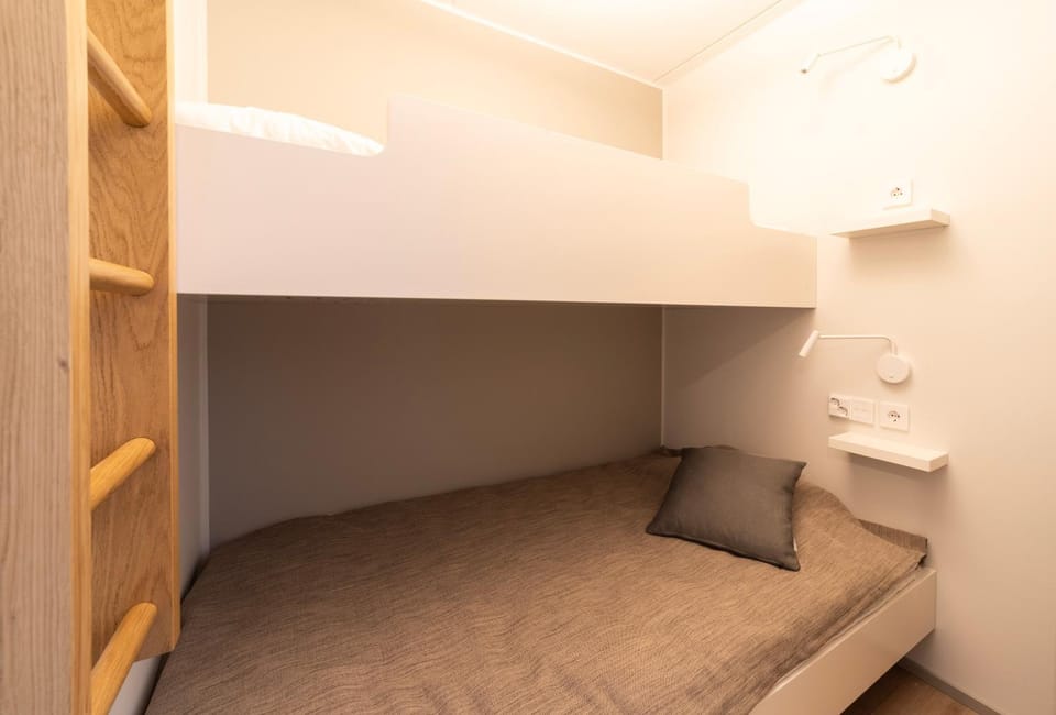 Bed, bunk bed