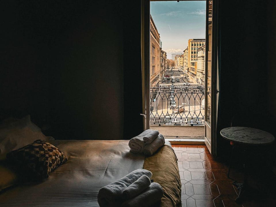 Bed, View (from property/room), Balcony/Terrace, Photo of the whole room, Bedroom, City view, towels