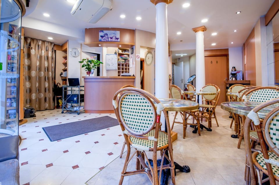 Restaurant/places to eat, Lobby or reception, Decorative detail