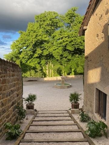Domaine de Marchampt Bed and Breakfast in Auvergne-Rhône-Alpes