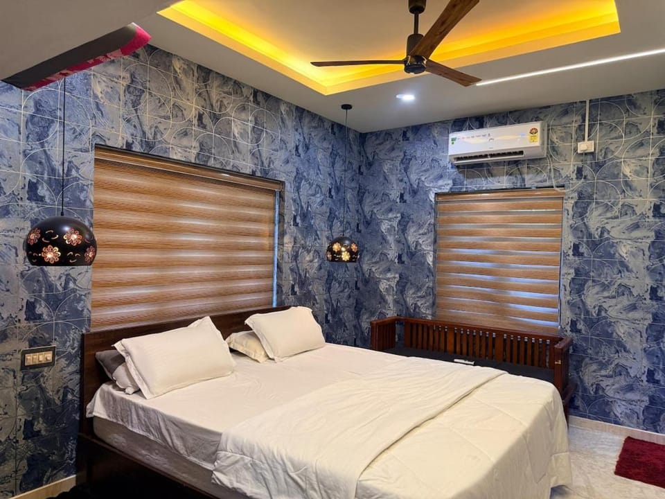 Winter heaven with exotic fruits and flower garden House in Kerala