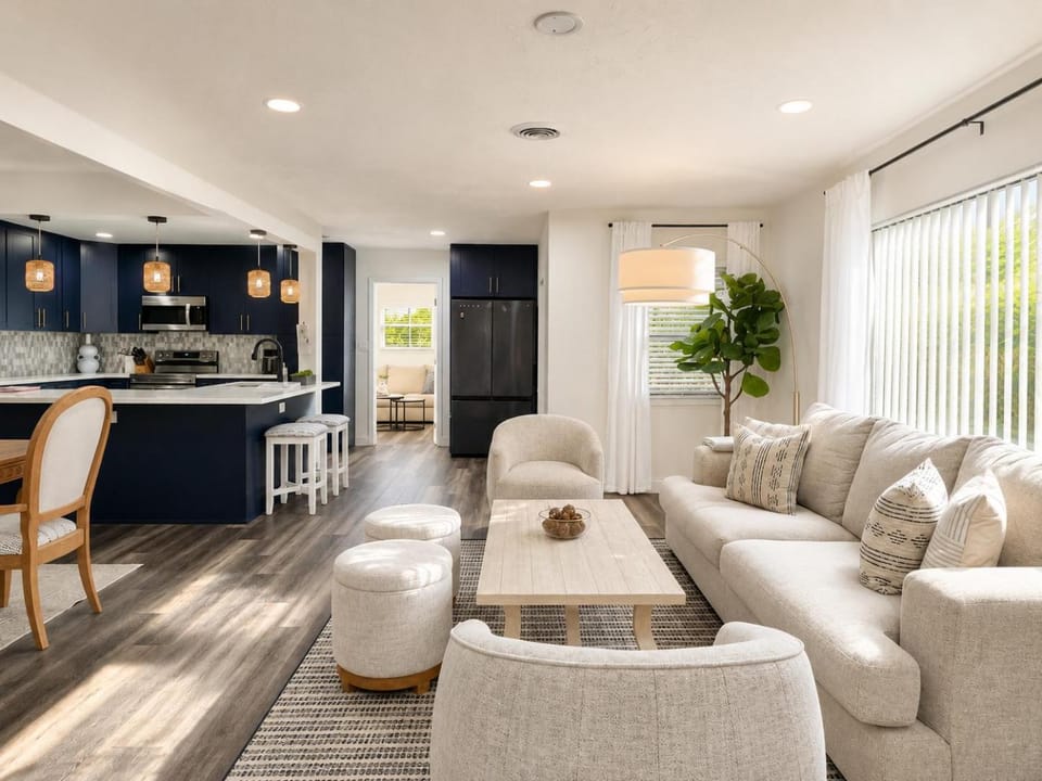 Living room, Seating area