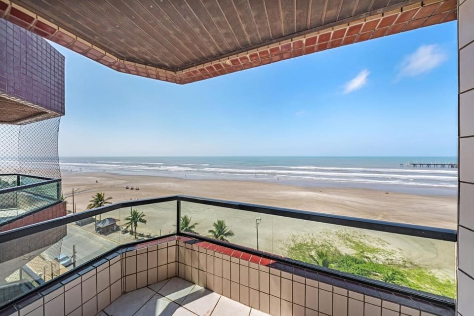 Confortável Apartamento frente a praia Mongaguá Apartment in Itanhaém
