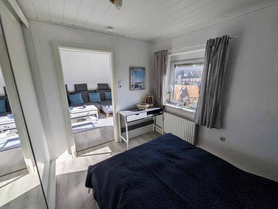 Moderne 2 Zimmer Wohnung im maritimen Stil 37m2 Apartment in Lubeck