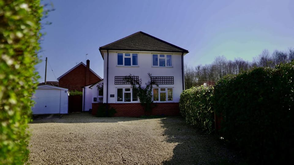 Spacious Home in the Cotswolds Parking & Garden House in Wychavon District