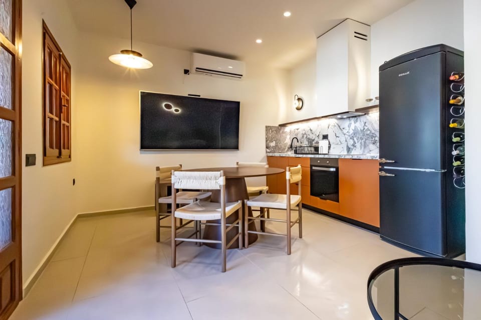 Sophia Limeni Spa - Sea front Apartment in Messenia