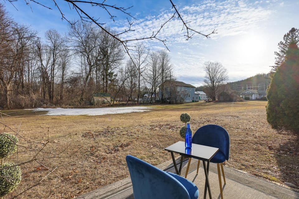 Pet-Friendly Home w/ Patio: 4 Mi to Saratoga Spa! House in Saratoga