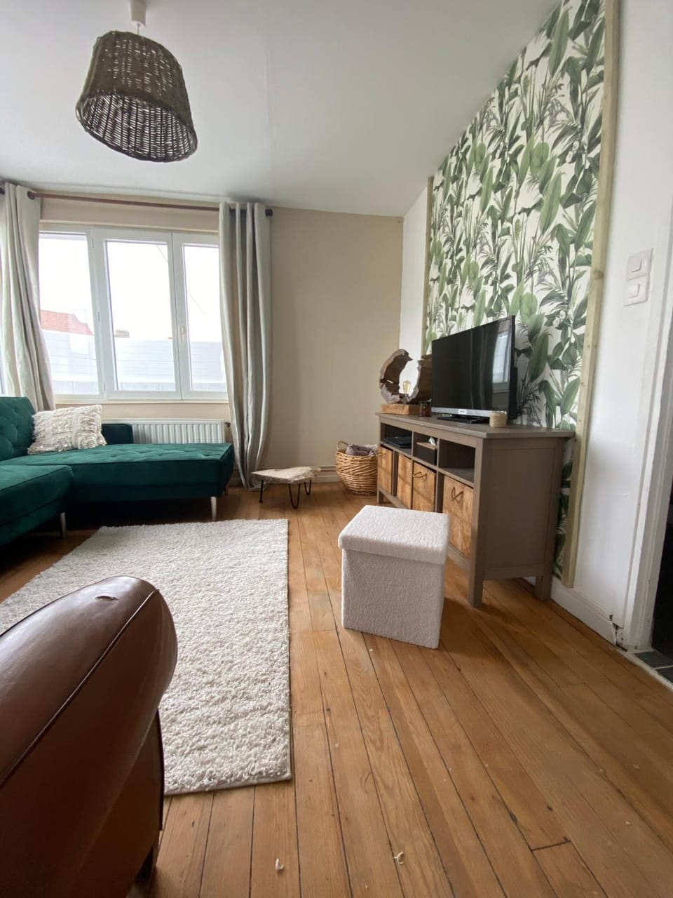 Property building, Living room