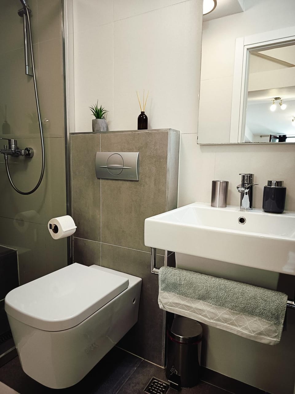 Toilet, Bathroom