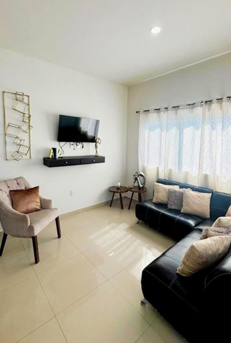 Communal lounge/ TV room, TV and multimedia