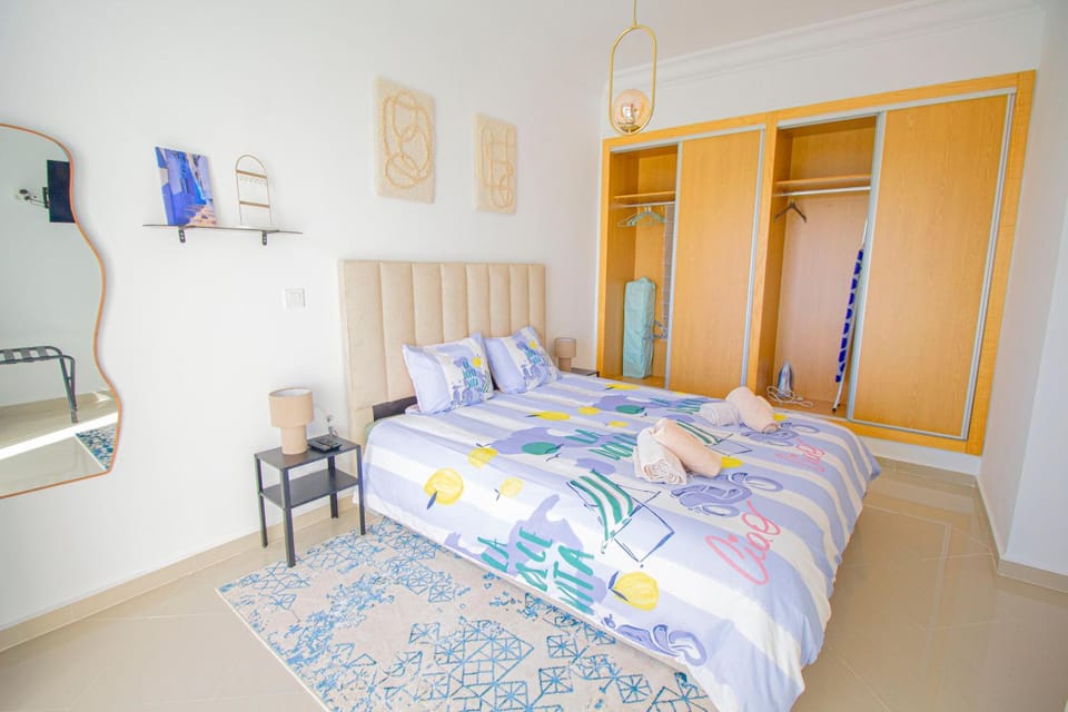 Bedroom, wardrobe
