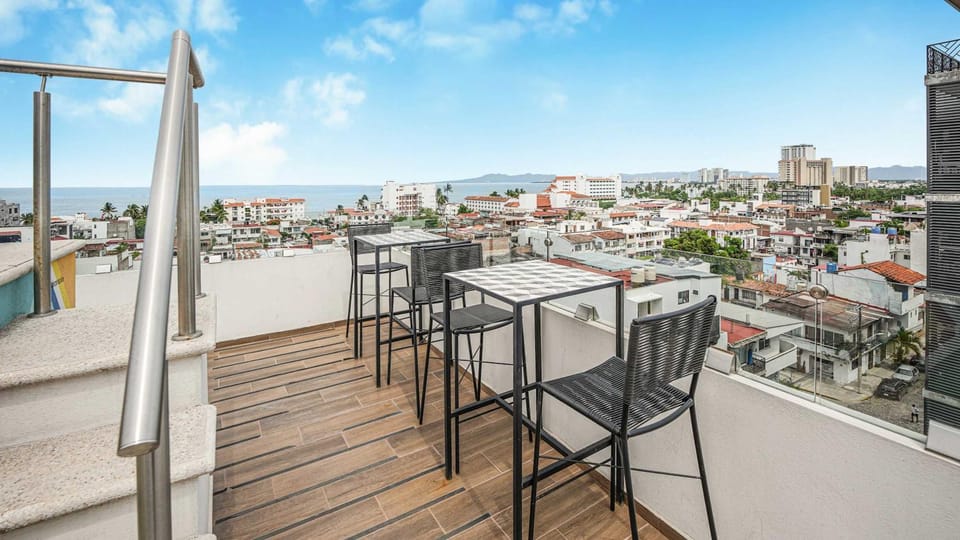 Patio, City view, Sea view