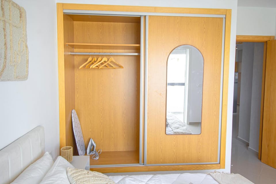 Bed, Photo of the whole room, Bedroom, wardrobe