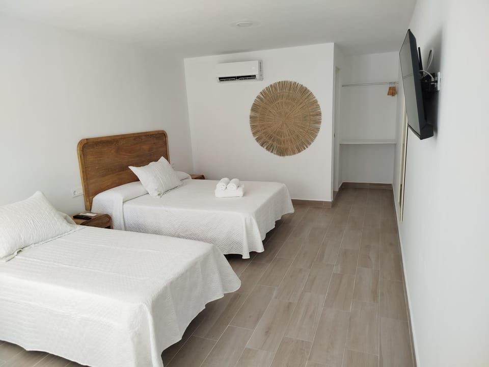 Ap Turísticos y habitaciones Marea - Frente al Mar Apartment hotel in Spain
