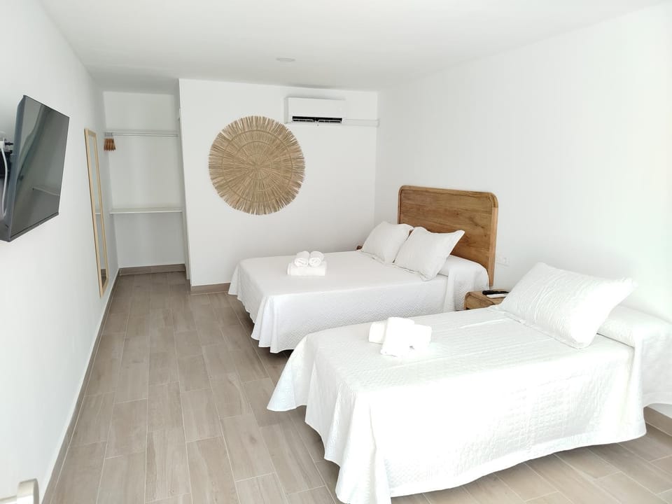 Ap Turísticos y habitaciones Marea - Frente al Mar Apartment hotel in Spain