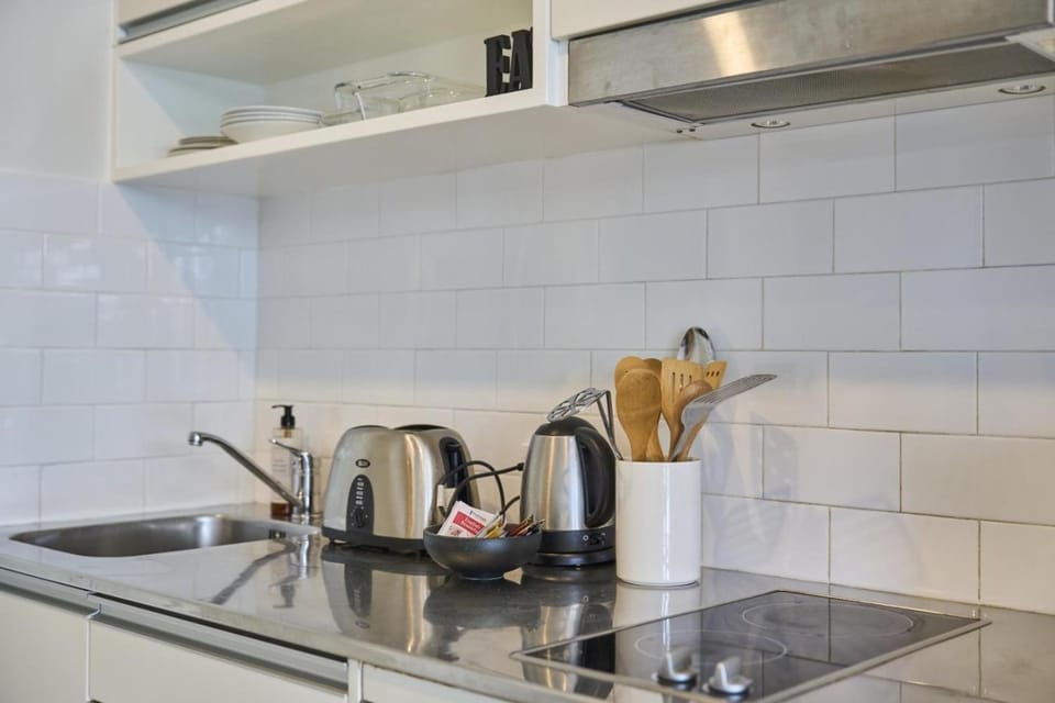 Cosy 1 Bed Apartment in Lighter Quay with Parking Apartment in Auckland