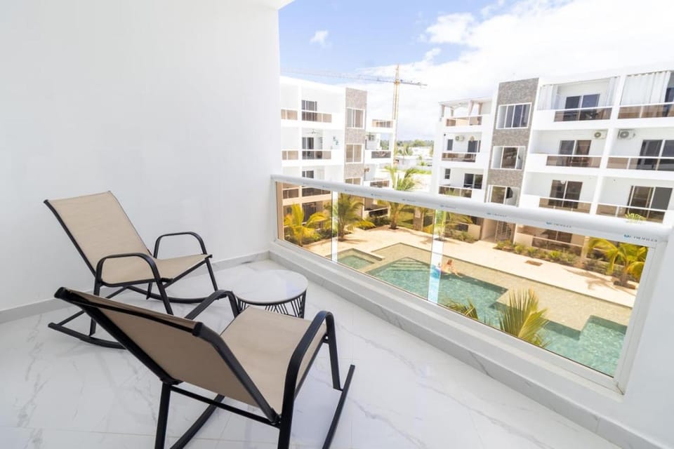 Chic 1BR Maravilla Residence Apartment in Los Melones