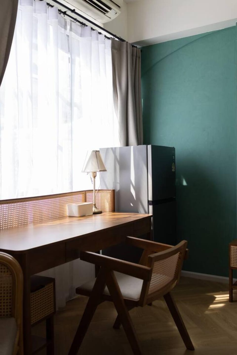 BKK CBD WholeFloor Apt 3BR 3BA 7Min to MRT Apartment in Bangkok