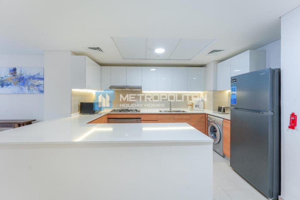 Kitchen or kitchenette, oven, stove