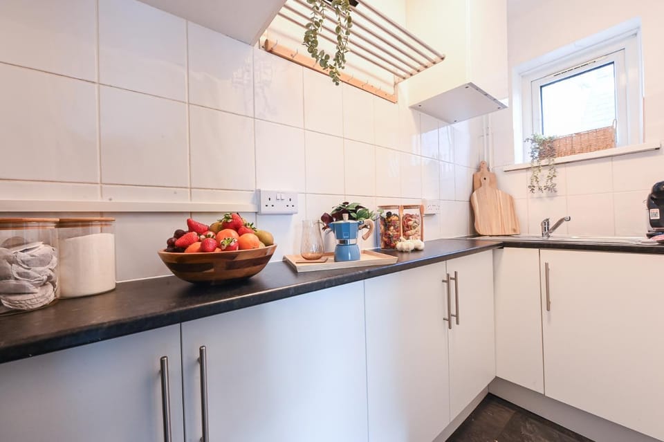 Coffee/tea facilities, Kitchen or kitchenette, kitchen