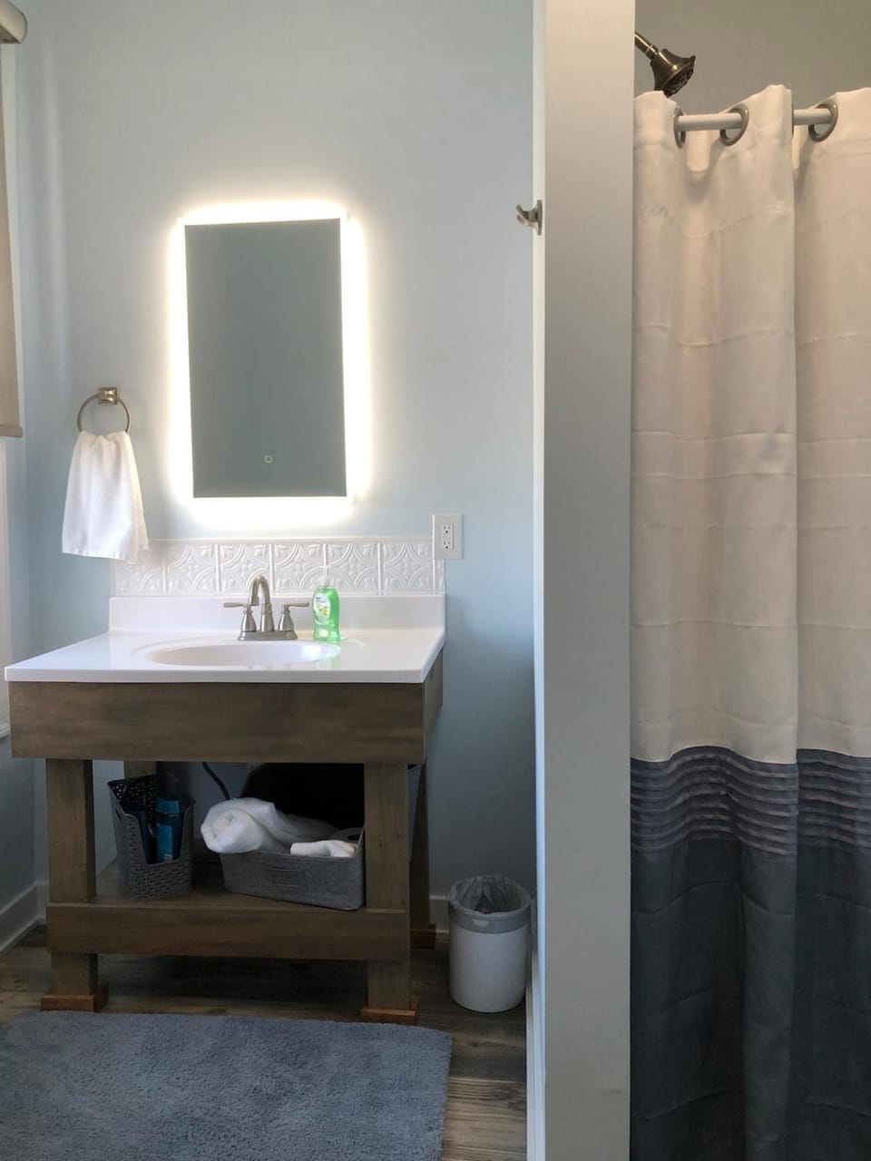 Tipton, IN Hotel-downtown w/ private bed/bathroom Hotel in Tipton