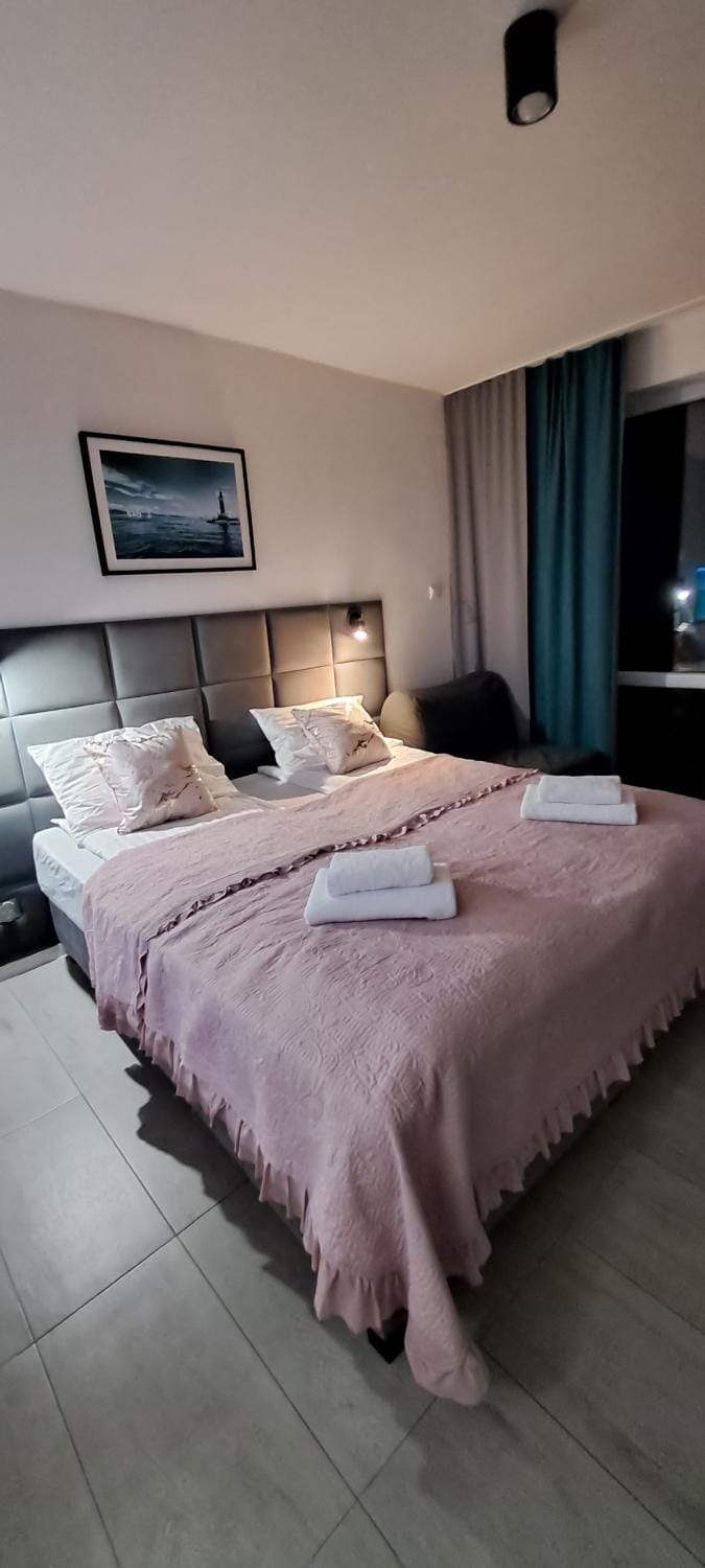 Apartament LAVENDER 29 - aneks kuchenny, balkon i duży ogród Apartment in Pomeranian Voivodeship