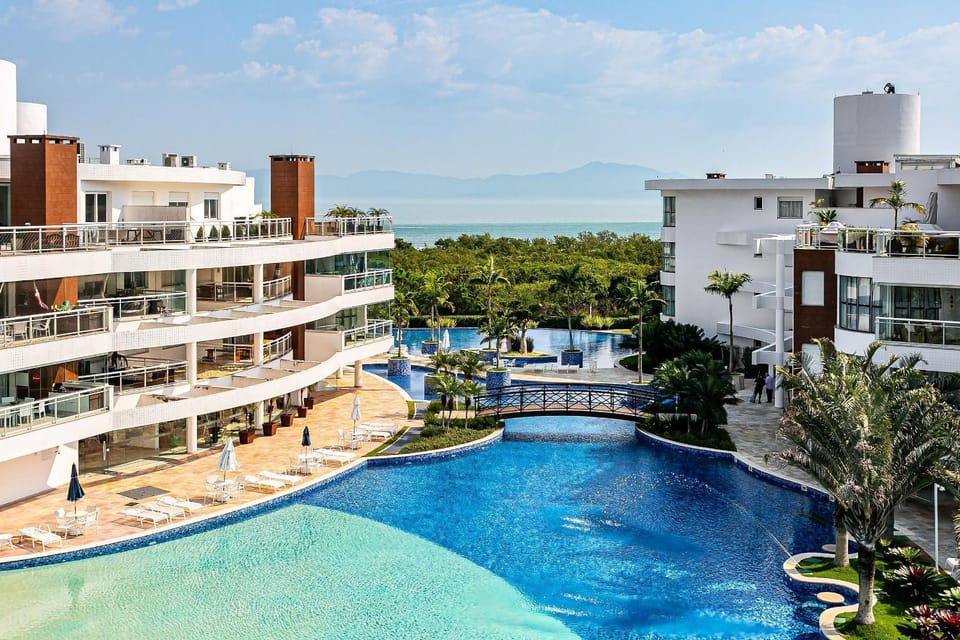 Nearby landmark, Day, Natural landscape, Pool view, Sea view, Swimming pool, sunbed