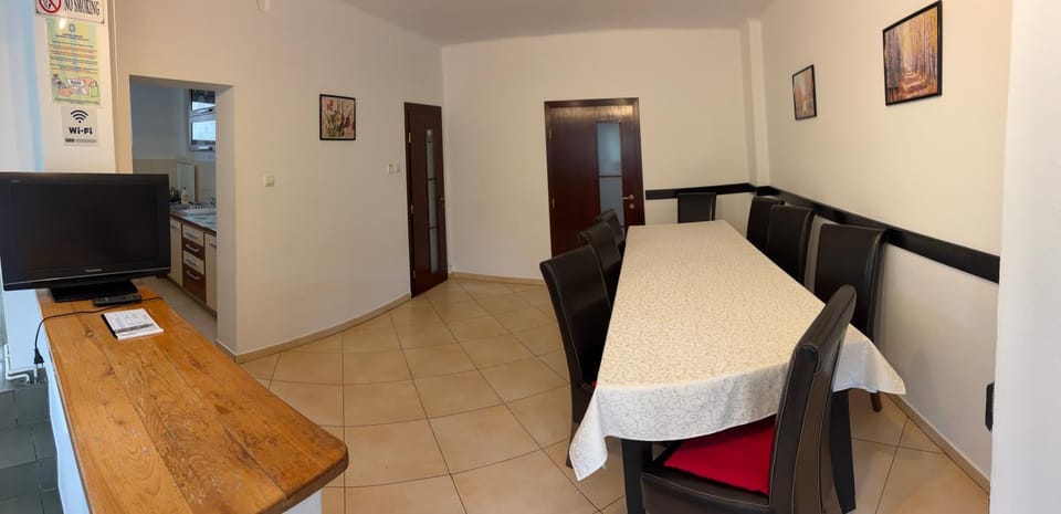 Pensiunea DORINA Bed and Breakfast in Brașov County