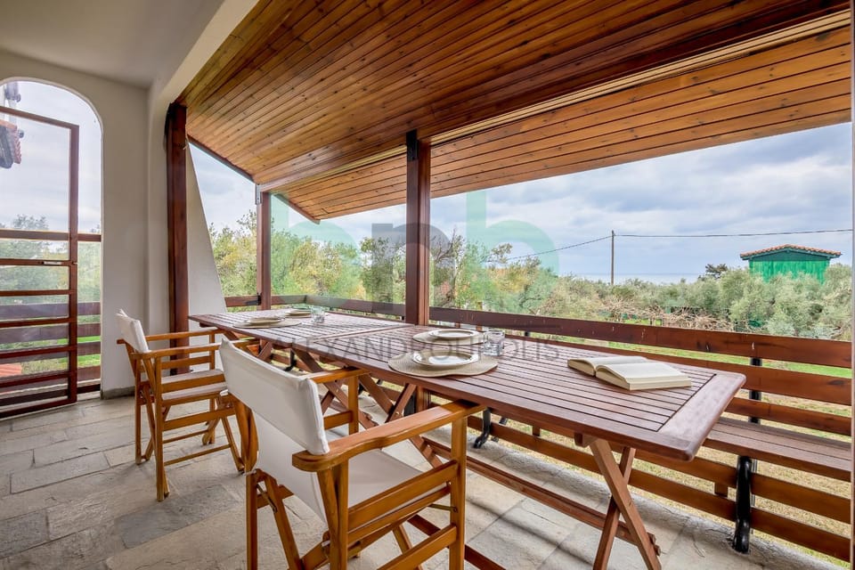 Patio, Day, Natural landscape, View (from property/room), Balcony/Terrace, Dining area, Garden view