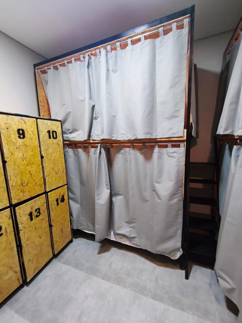 bunk bed